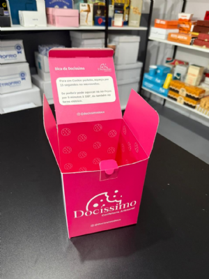 Embalagem Confeitaria 12,5X12,5X15cm com trava